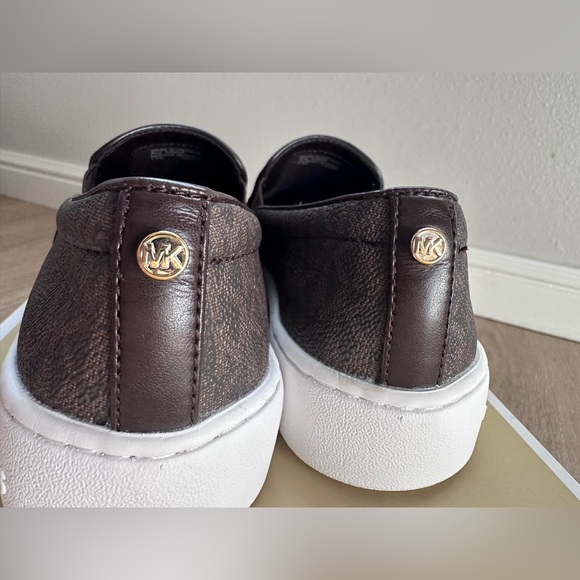 Michael Kors Slip on Shoe Size 7 1/2 in brown MK design - Picture 5 of 12
